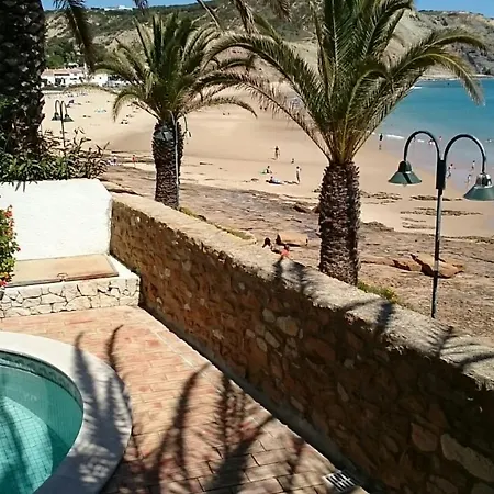 Front/waterside Holiday home