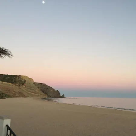 Hébergement de vacances Front/waterside