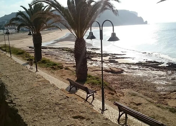 Front/waterside Tatil Evi Luz