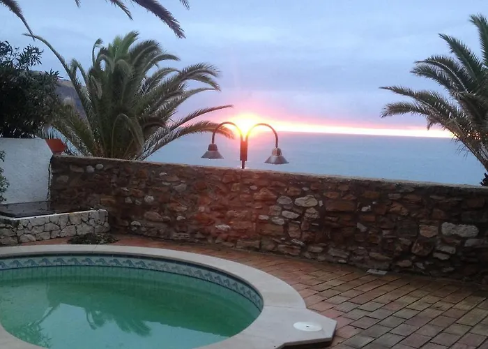 Front/waterside Tatil Evi *