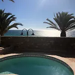 Front/waterside